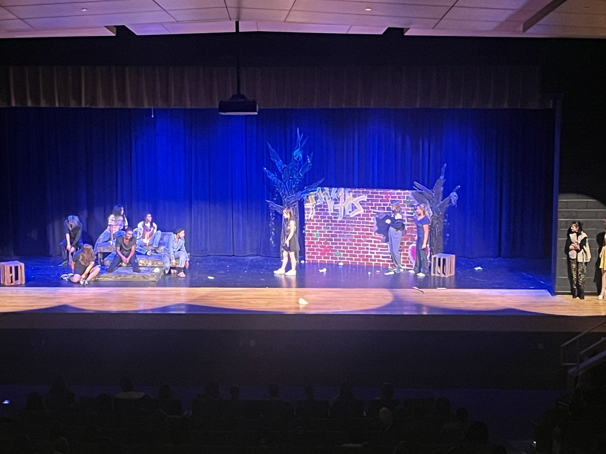 plmac80's tweet image. Our last performances! Beginning and Honors theatre rocked it out today! Always proud of the work these students create! @fvhs_theatre @FuquayVarinaHS