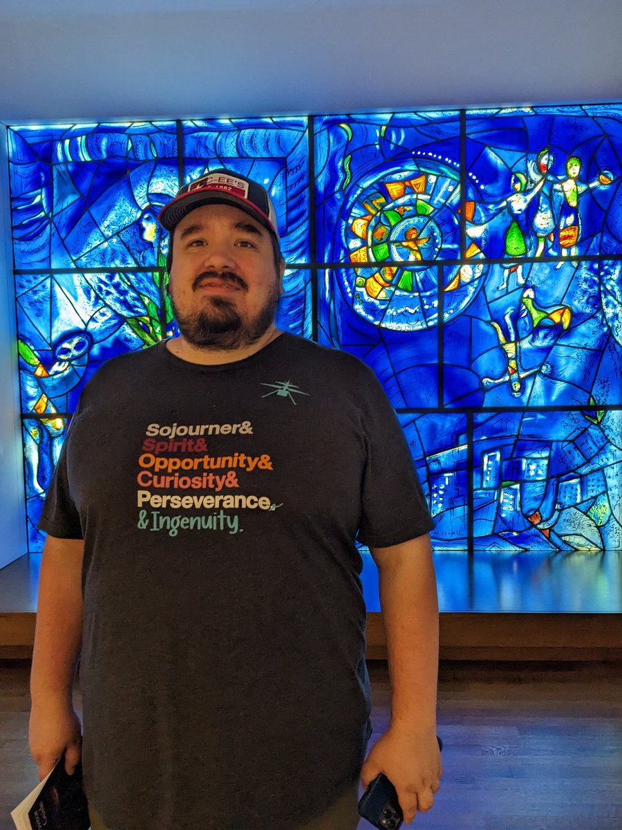 chitownchica's tweet photo. After work mosey through the @artinstitutechi. Saw the Dali exhibit, went in search of Starry Night and the Astronauts, and then husband had us do the Ferris Bueller tour through the museum.๐
#lifeinchicago https://t.co/LdZKUnsxUF