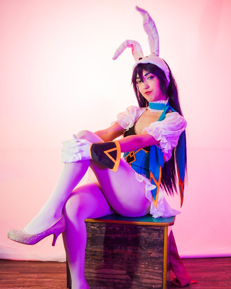 'I've celebrated a spring festival only once. Colorful outfits, communal feasts—all of it, very nice!'

📷: @chicodelcuenco 

#Lucina #FireEmblemHeroes #FEH #FireEmblem #FireEmblemAwakening #CosplayGirl #Cosplay #CosplayMexico #HoshiiDesu #BunnySuit #BunnyGirl