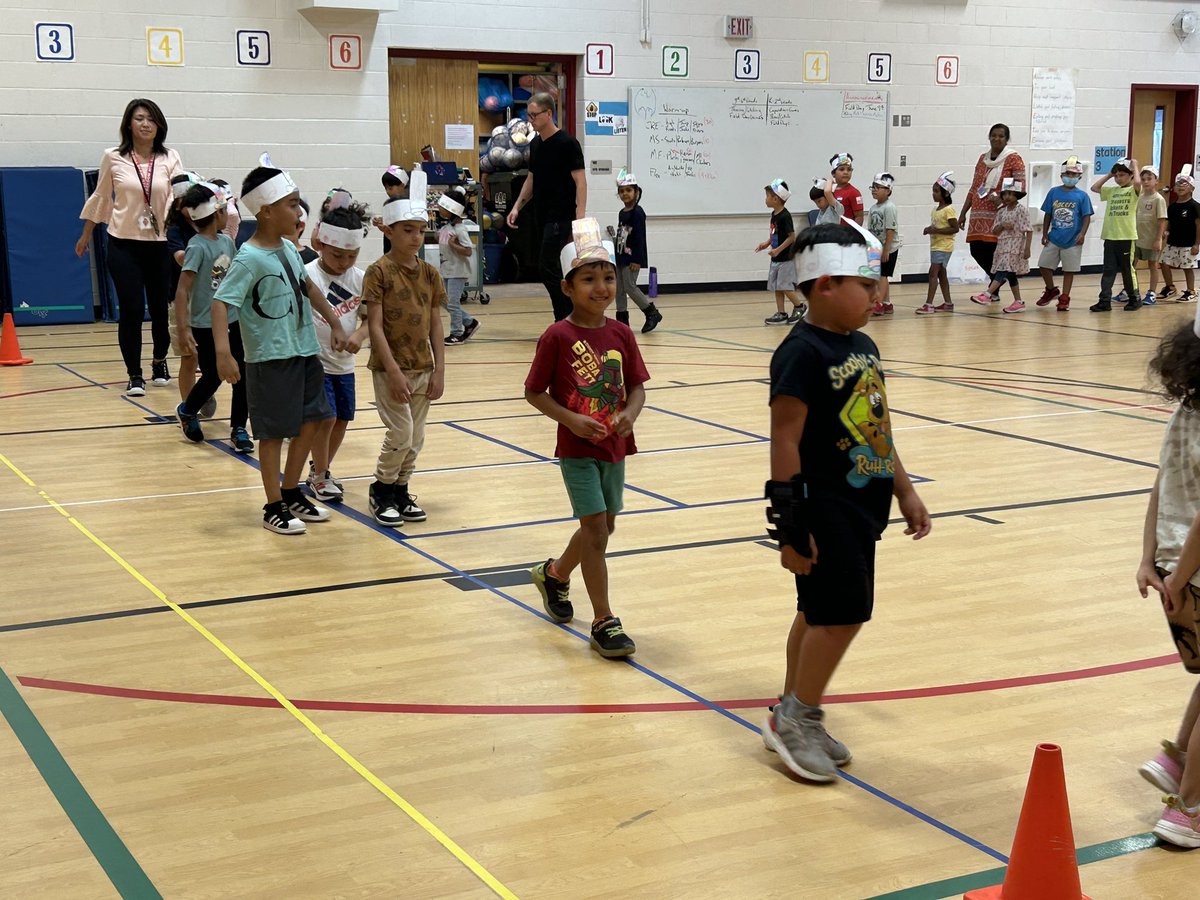 Kindergarteners did a great job on their musical performance! #FHHighlights <a href="/MsRuttenbergFH/">Teri Ruttenberg</a> <a href="/MrsSitlerFHES/">Rachel Sitler</a>