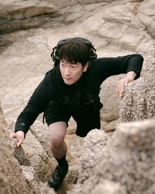 KPOP WORLD INA on Twitter: "Son Sukku for BLACKYAK pictorial (2)"