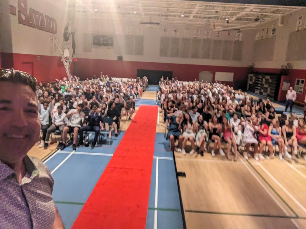 C'est ce soir que nous reconnaissons les exploits sportifs de nos athlètes. Merci aux entraîneurs.es qui ont rendu ceci possible.