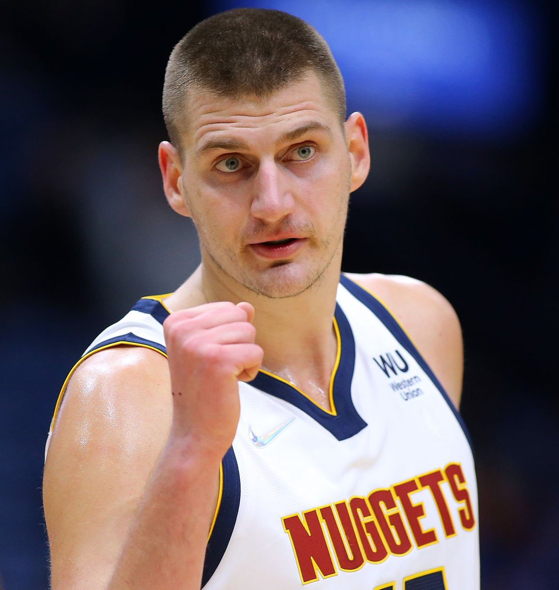 Nikola Jokic in the 1st half:

10 Points
10 Assists 
3 Rebound
1 Steal
100% FG
100% FT
18 +/-

Denver up 17. 🔥🔥🔥