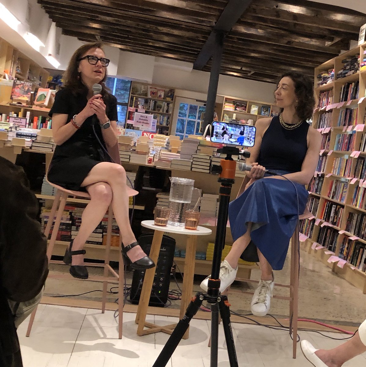 Sold out packed house on this summery night for @meganeabbott in conversation with @andibartz #BewaretheWoman #TheSpareRoom #BooksAreMagic #Thrillers
