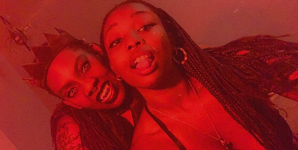 KillswitchBunny's tweet photo. Locked in. Tight like a bootyhole with @I_amSyre 🤞🏿💕

#kinky #kinkincolor #dommeandsub #perfectduo https://t.co/ifzOwsaRhY