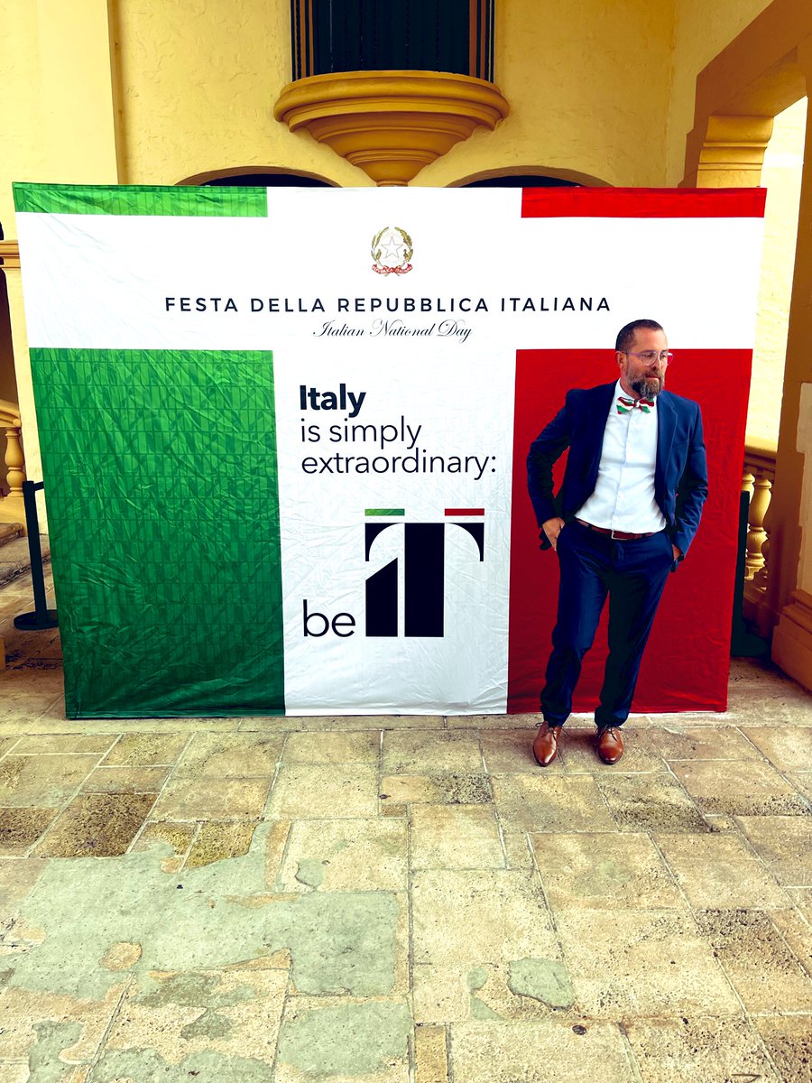 Buona festa della Repubblica Italiana a tutti!! #VivaLItalia #Italia #FestadellaRepubblica #ItalianHeritageMonth