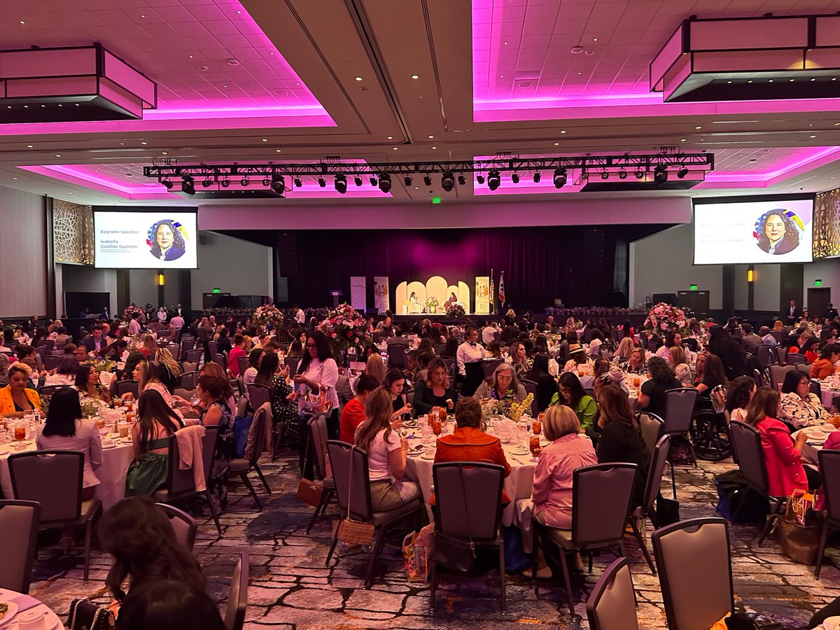 Isabel Casillas Guzman (@sbaisabel) on Twitter photo Honored to keynote the <a href="/fresnoahf/">Fresno Area Hispanic Foundation</a> 7th Annual Power of Women Conference and highlight how the Biden-Harris Administration is creating equitable pathways to help more Latinas pursue the dream of entrepreneurship. Honored to keynote the <a href="/fresnoahf/">Fresno Area Hispanic Foundation</a> 7th Annual Power of Women Conference and highlight how the Biden-Harris Administration is creating equitable pathways to help more Latinas pursue the dream of entrepreneurship.