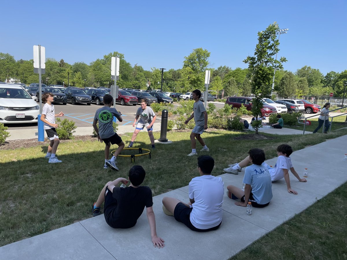 MrsDavisLA's tweet photo. Many memories made on the last day! We look forward to seeing you all again as 8th graders next year. Enjoy your summer 7 Trailblazers☀️! https://t.co/uKvhWBvCNa
