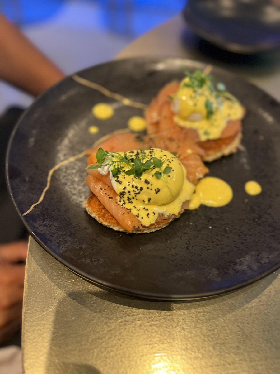 ItsAFost's tweet image. I only go to Vegas for the food, mostly in the form of french toast or waffles 🧇