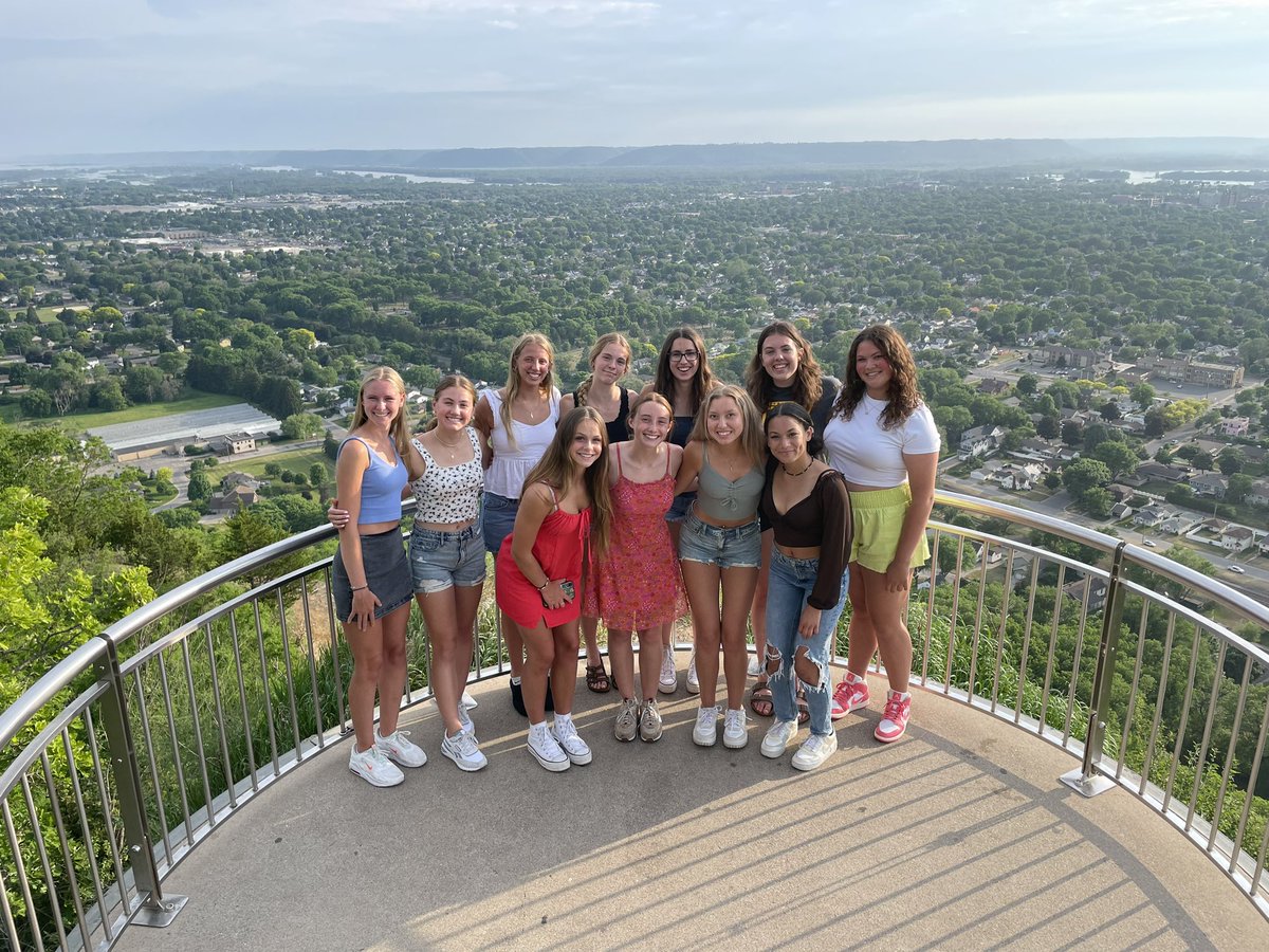 Ladies are all ready for state tomrw!!