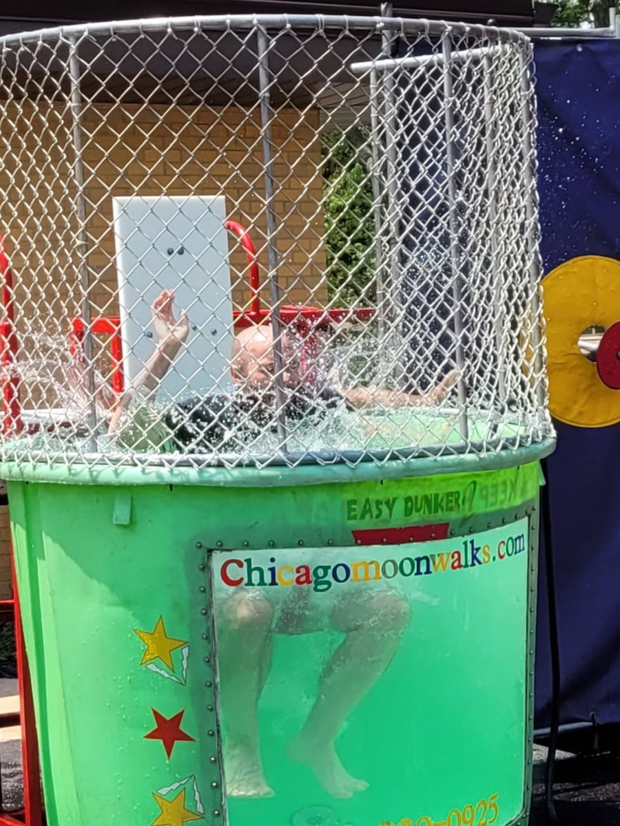 LeenKathi's tweet photo. Most of the students reached their i-ready reading goals and several reached or went beyond their stretch goal. So why not let them dunk a teacher. https://t.co/gt0Fx9Zuv5