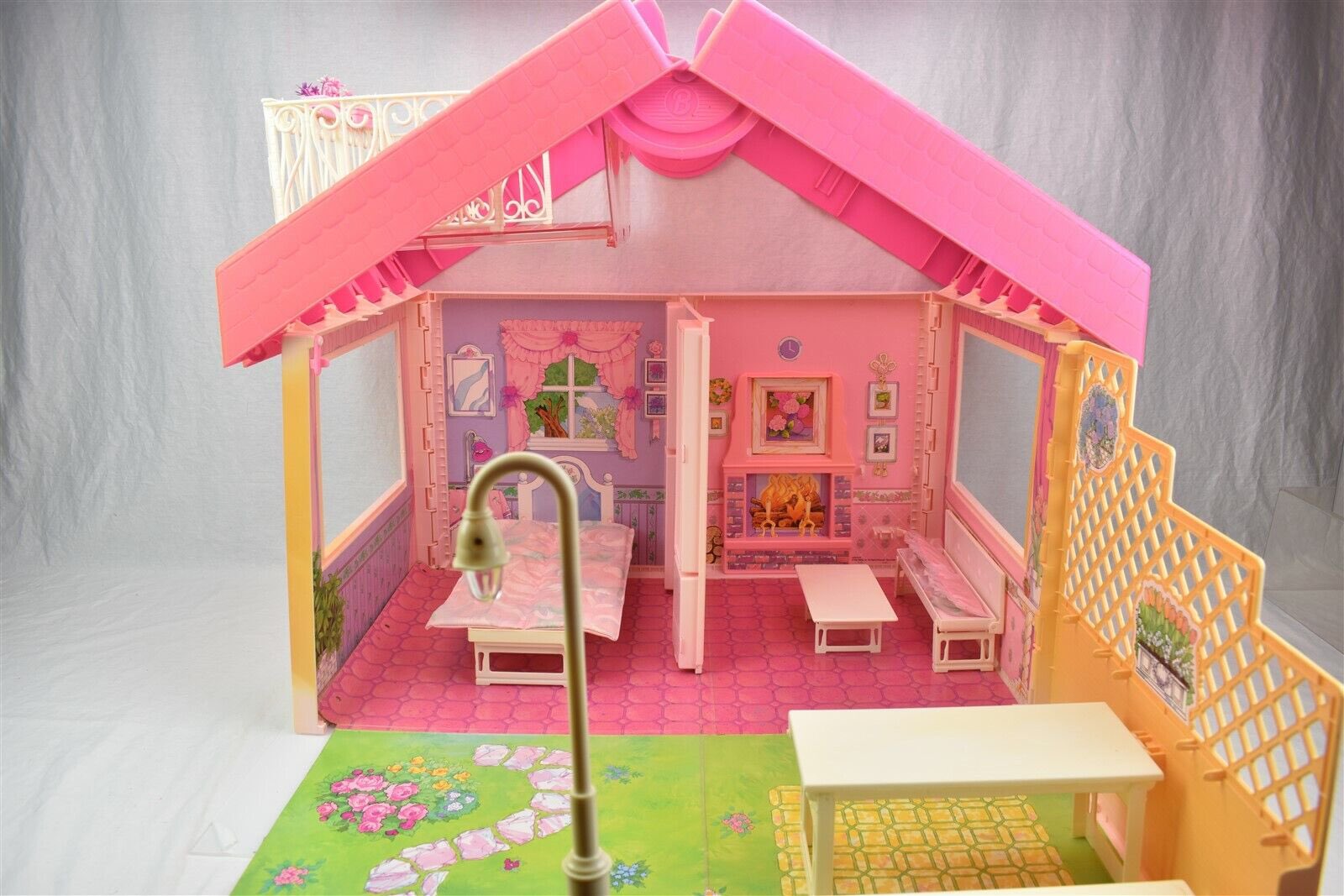 Barbie house that folds up sale