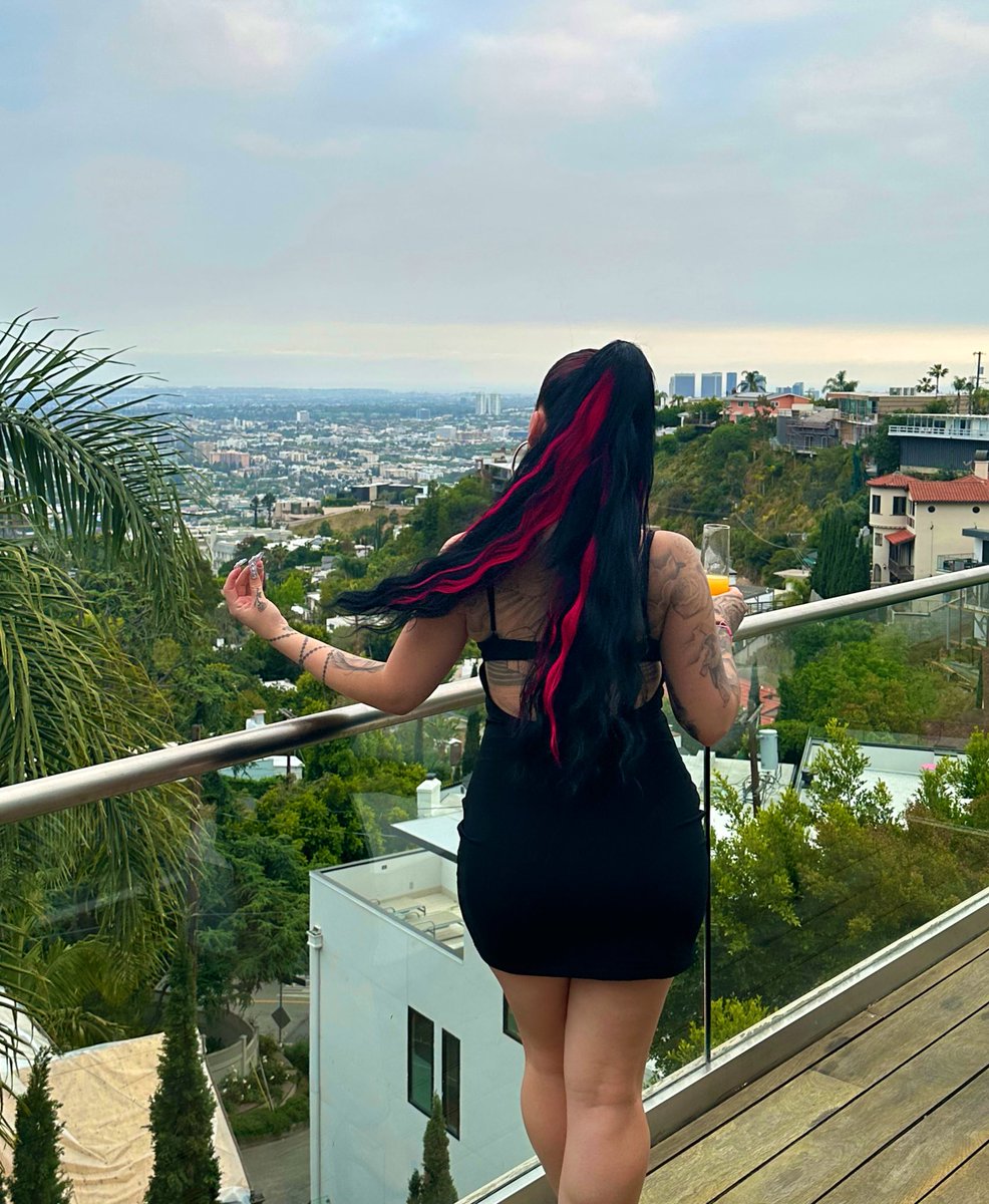 Salice Rose on Twitter "🖤💋🥂"