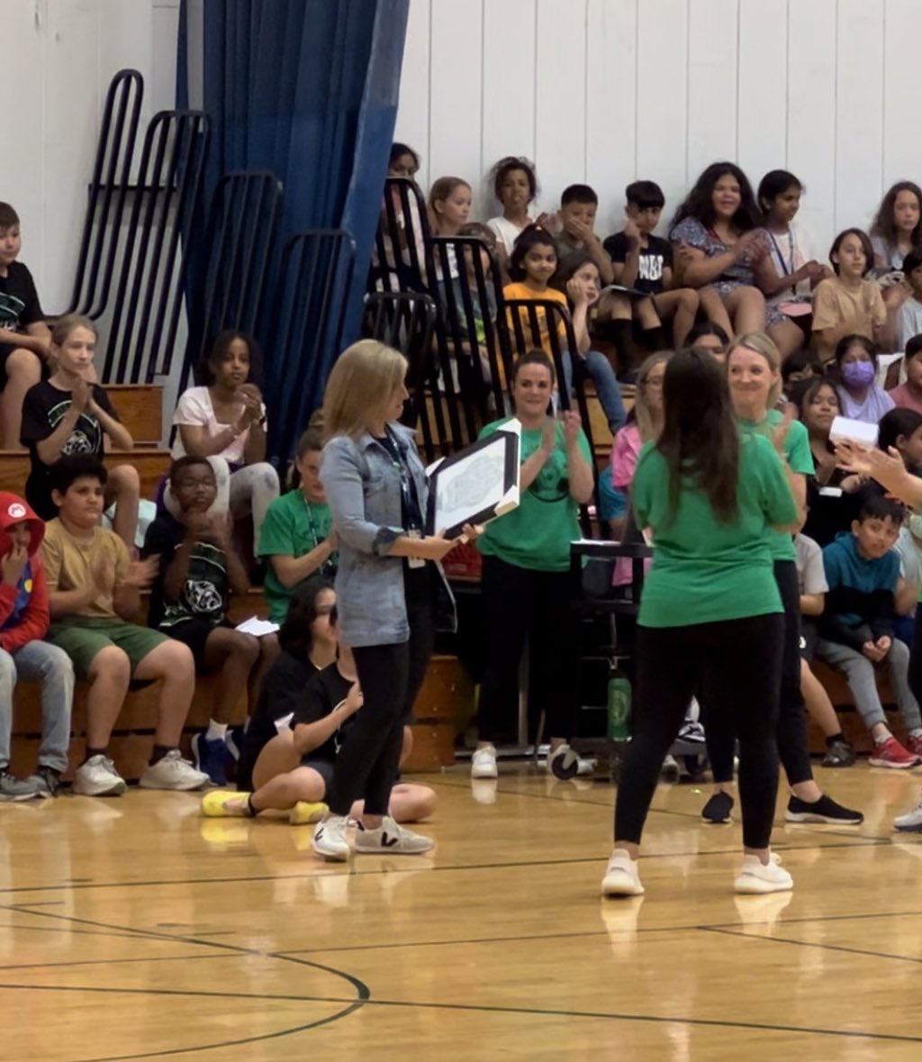 Cassie Schwartz tweet media