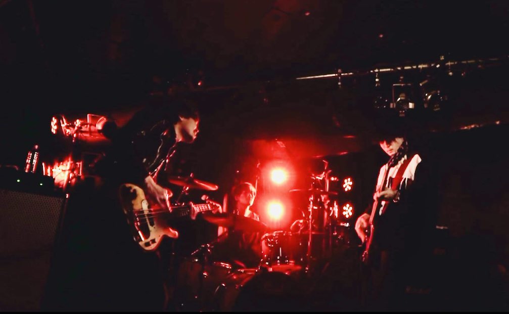 mudysics's tweet photo. 5/30下北沢DaisyBarありがとうございました!次回は7/22(土)下北沢ろくでもない夜!会場でお待ちしております!
#mudysics #下北沢daisybar https://t.co/LDCvZgeuNG