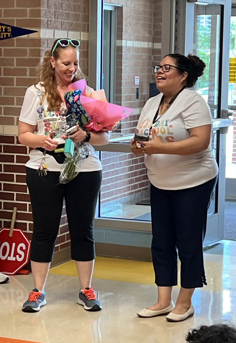 Mrs. I. Hurt tweet media