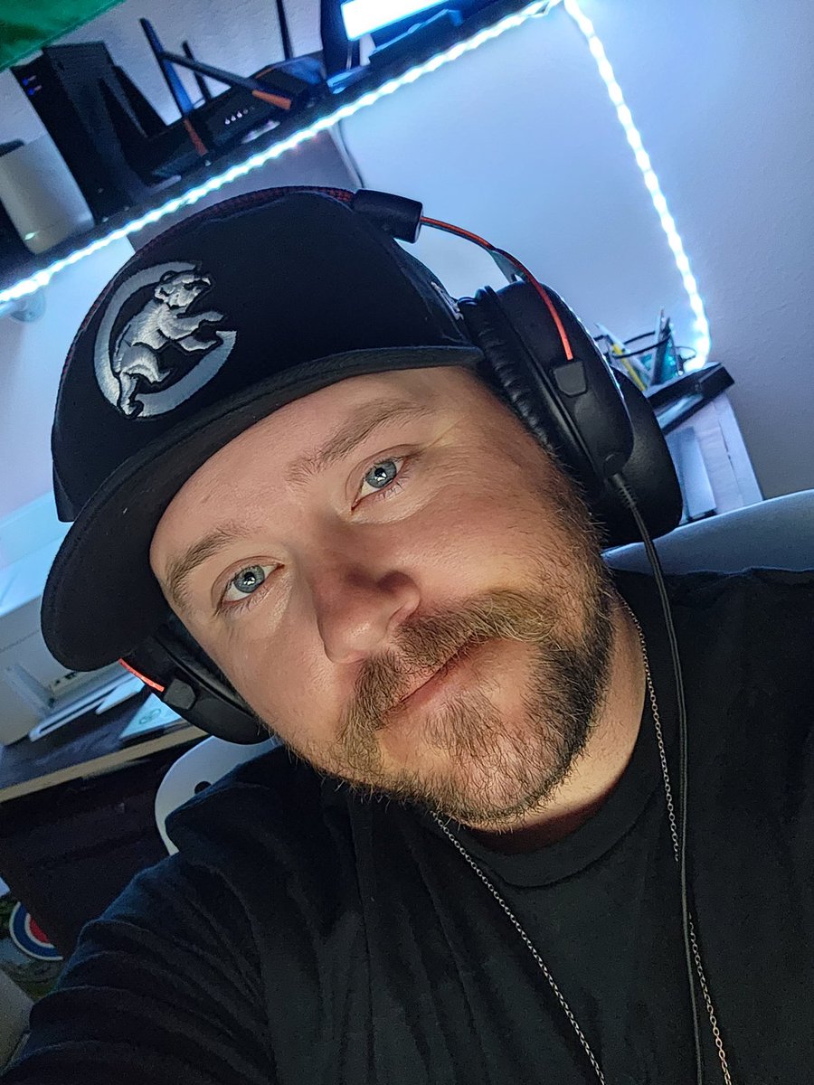 WatchMeeWhiff's tweet image. Oh shit... you see that? I'm live finally! Come through!