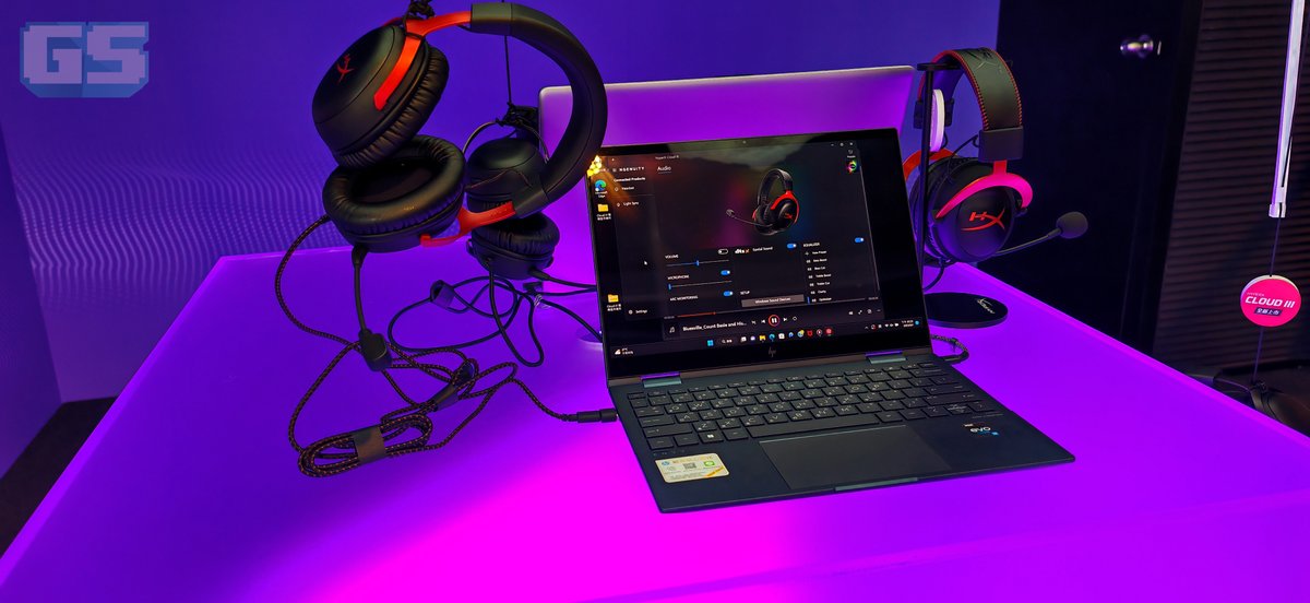 GamerSantaiMY's tweet photo. Kami ke booth HyperX untuk mencuba pelbagai headphones dan earphones baru termasuk Cloud III sempena COMPUTEX Taipei!
#COMPUTEX #COMPUTEX2023 #COMPUTEXTaiwan https://t.co/kzX2wKQ6xy