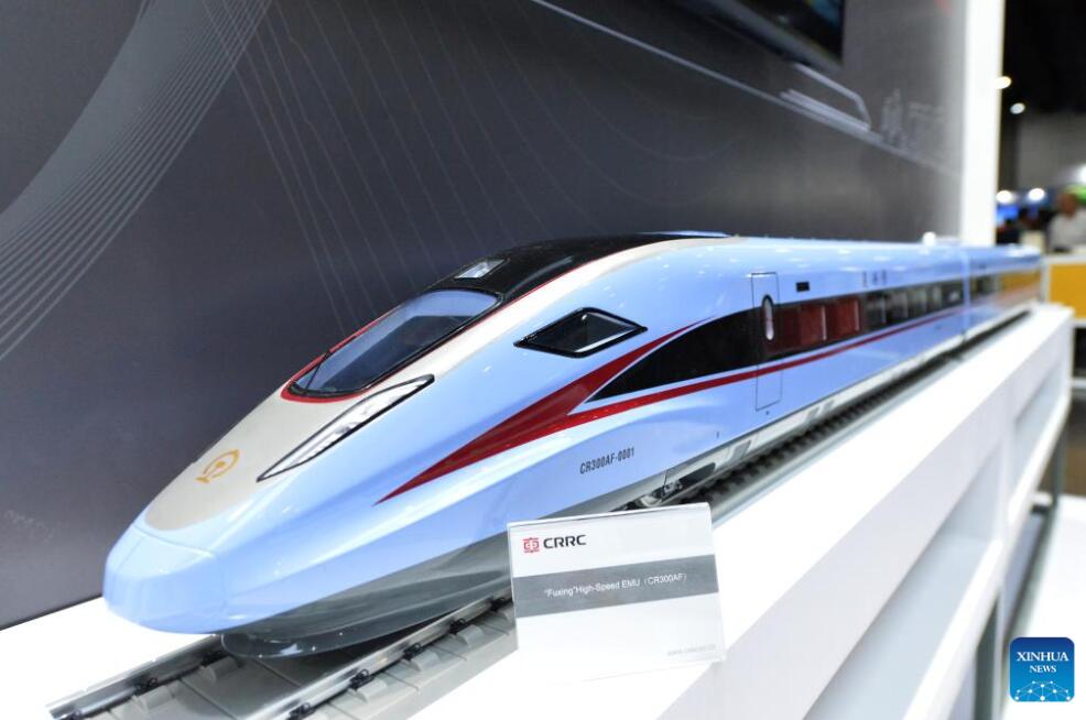 chinaorgcn's tweet image. CRRC held a series of activities themed on "Discovering the world by train" during the exhibition, displaying diverse models of Chinese-made trains. china.org.cn/photos/2023-06… #CRRC #train #highspeedtrain