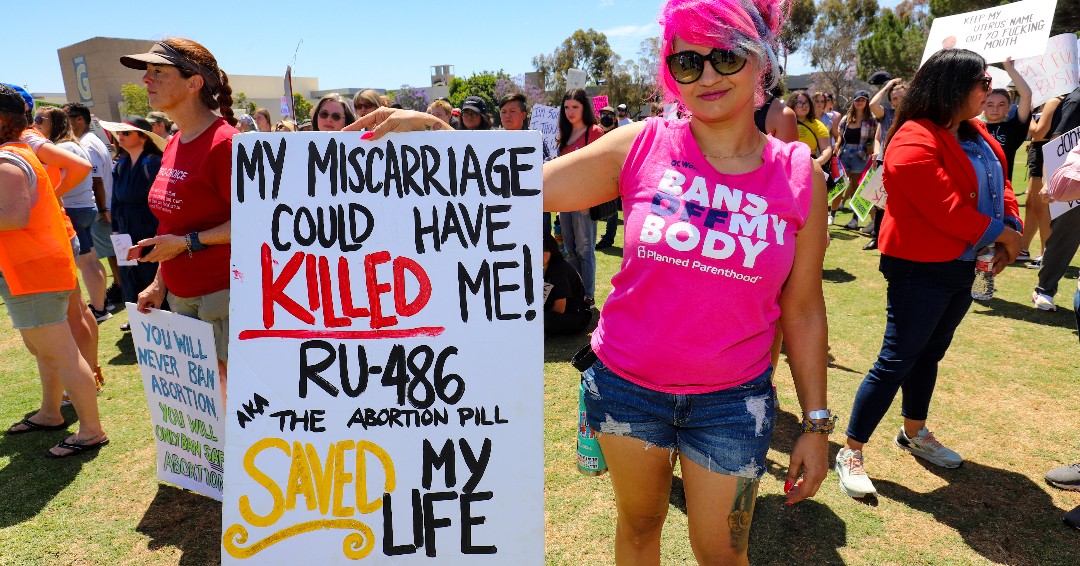 PPOSBC's tweet photo. In the face of continued attacks on abortion access, we must come together to collectively raise our voices &amp; show that we will not stop fighting. Join us on June 23 for the United for Our Rights weekend of action to advocate for abortion access.
RSVP: https://t.co/DuHNCGkeR8. https://t.co/E4my0KFgw4