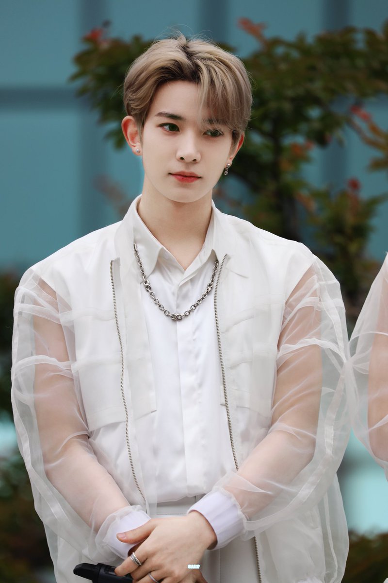 SaltCcsh's tweet photo. 230602 Mini FM
🖇️
#희승 #HEESEUNG   #ENHYPEN #엔하이픈 https://t.co/dZhTqFXTJY
