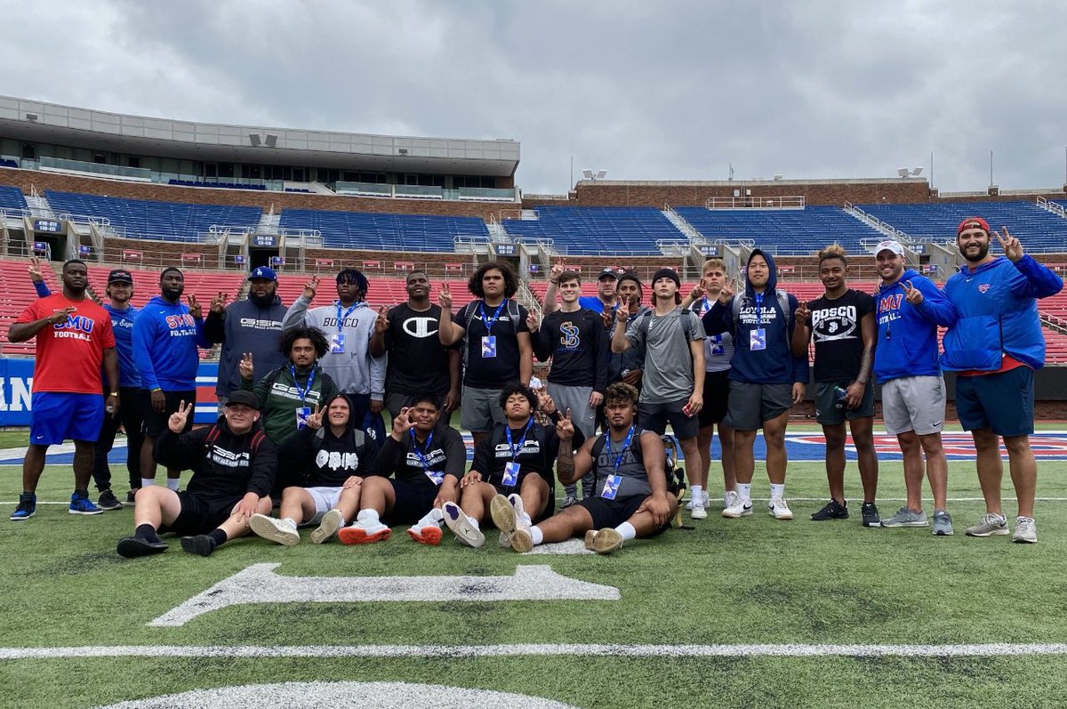 Coach Danny Lockhart Football/Boxing/MMA (@dannylockharts1) on Twitter photo Here is all the California and Utah kids that came to Texas camps and left with over 30 offers as a group. Many are now in D1 or going D1 S/o to the Westcoast Kings that started this trend!
<a href="/giant_skillz/">Giant Skillz Athletics</a> <a href="/TheRBCoach/">CoachCordell Landers</a> <a href="/TEAMHUSTLEFTBL/">TEAM HUSTLE FOOTBALL</a>
Photo credit <a href="/Scott_Schrader/">Scott Schrader</a> who traveled for Here is all the California and Utah kids that came to Texas camps and left with over 30 offers as a group. Many are now in D1 or going D1 S/o to the Westcoast Kings that started this trend!
<a href="/giant_skillz/">Giant Skillz Athletics</a> <a href="/TheRBCoach/">CoachCordell Landers</a> <a href="/TEAMHUSTLEFTBL/">TEAM HUSTLE FOOTBALL</a>
Photo credit <a href="/Scott_Schrader/">Scott Schrader</a> who traveled for