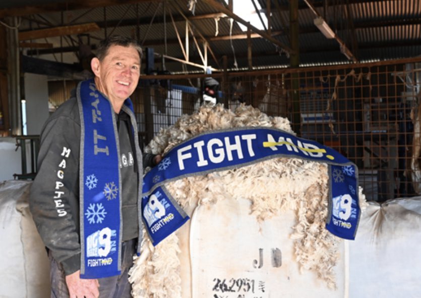 Get your hands on the new big freeze 100% #merinowool scarves in support of <a href="/FightMND/">FightMND</a> with wool donated by Australian Woolgrowers rb.gy/upuii