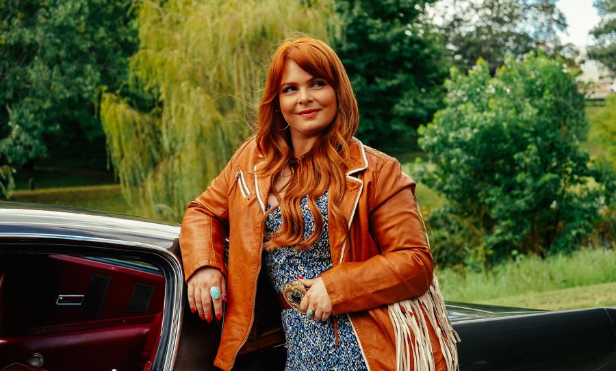 HappyMagTV's tweet image. Lucie Tiger: Reigning Queen of modern country rock sets the stage ablaze with ‘Mississippi – Tennessee’.
happymag.tv/lucie-tiger-mi…