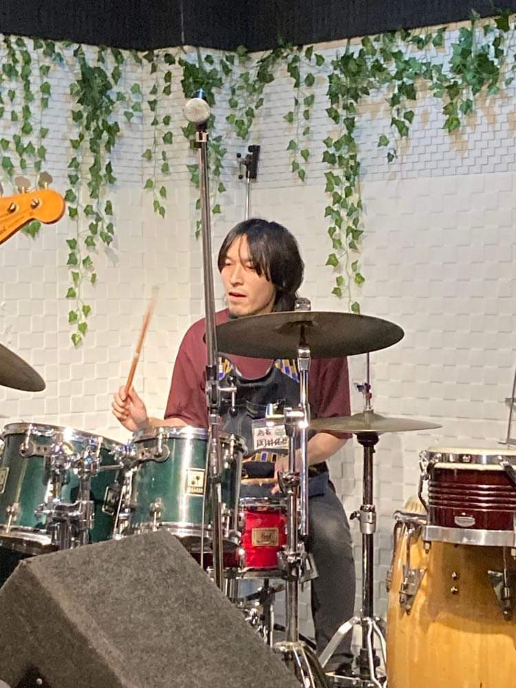 yukimasa_drums's tweet photo. 昨日撮っていただいた写真。どうやら最近の僕はドラム を叩いている時、ちょっとしゃくれているようです。 https://t.co/ShRz8hMBUW