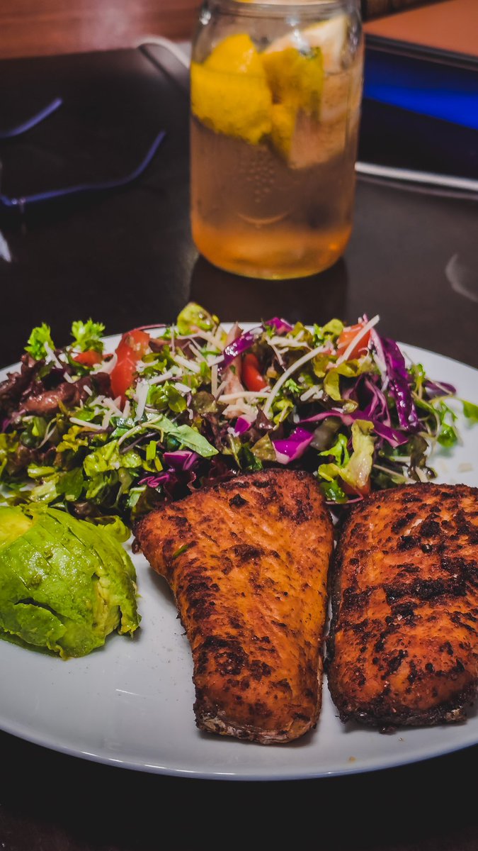 imam_marc's tweet photo. Dinner: grilled salmon and chicken with a kitchen sink salad. #ShaykhChef #FiftyAndFit #50AndFit https://t.co/S0CkKn97gD
