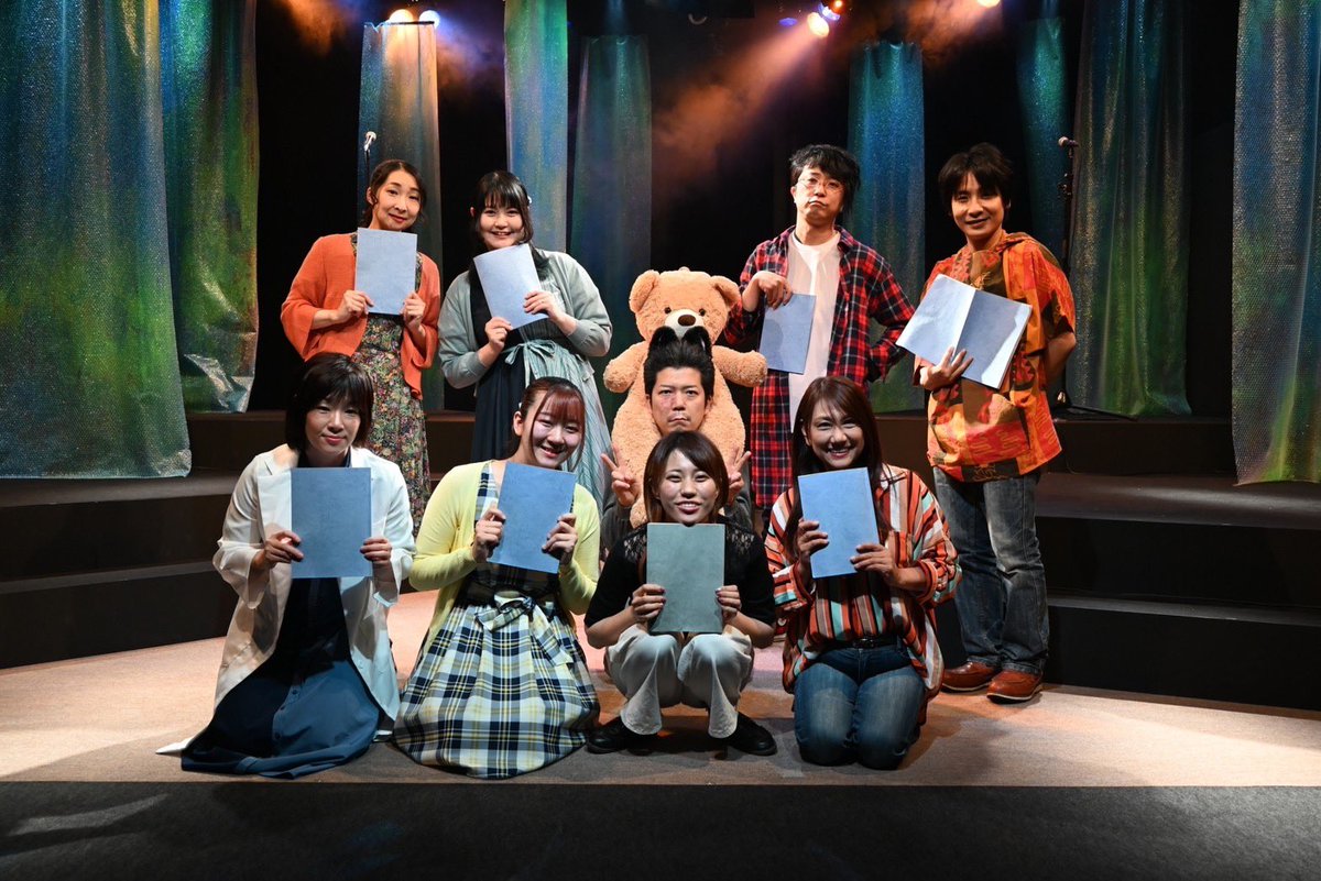 yuta_iimura's tweet photo. #灰ネコ #しょうがい #ShowGuy
朗読集団「灰色ネコ」
しょうがい
5/28に終焉!!
ただ純粋に主人公に寄り添い、その環境を人間とは違う視点で見続けるのは楽しくもあり辛くもあり…🐈⬛
現場に追われる日々でご挨拶が遅くなってしまったお詫びと共に改めて…
すべてに超感謝!!
相棒を添えて🐻 https://t.co/WgGCSsNmNR