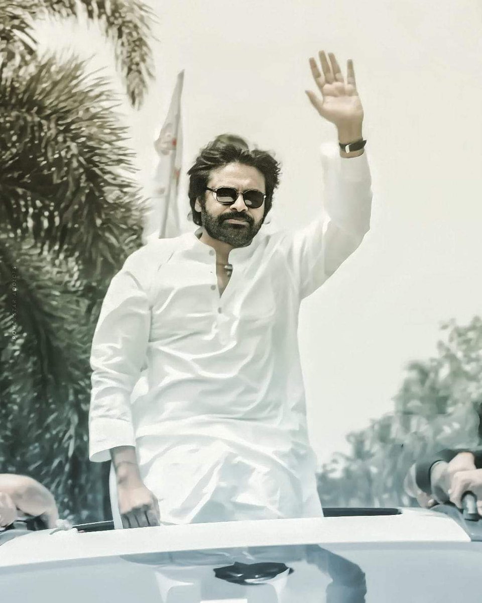 jananetra's tweet photo. Pawan Kalyan  ఒక శిఖరం ఆయన కుర్చీ సరిగ్గా వేయలేదు అని JanaSena Party  నీ వదిలేసిన వారు అందరు రాజకీయం గా భస్మం అయ్యారు....

కొంత మంది పేర్లు చెప్తా వినండి...

1.తోట చంద్రశేఖర్- 
BRS పార్టీ అధ్యక్షుడు ఇప్పటి వరకు రెండోవ సారి కెసిఆర్ అప్పాయింత్మెంట్ లేదు...అసలు ఆంధ్ర లో పార్టీ ఏమి చేయాలో క్లారిటీ లేదు పార్టీ నుండి....ఒక్క రూపాయి ఆర్ధిక సహాయం లేదు...చిన్న చిన్న పనులకి ఈయన సొంత కర్చూలు పెట్టుకున్నాడు ఒక్క రూపాయి రీయింబర్స్మెంట్ కూడా లేదు!!!

2.రావెల కిషోర్ బాబు-

JSP నుండి బిజెపి బీజేపీ నుండి BRS ఇప్పుడు మళ్లీ BRS నుండి టిడిపి అంటున్నారు....BRS లో చేరినప్పుడు చేసిన కర్చు కి డబ్బులు ఇంకా రాలేదు.

ఎట్టి పరిస్థితులలో టీడీపీ లో టికెట్ ఉండదు..

3. అదేపల్లి శ్రీధర -

నెలకి ఒకసారి డిబేట్స్ కి వస్తాడు కానీ పార్టీ ఆఫీస్ లోకి ఎంట్రీ కూడా లేదు.

4. పార్దసరధి- జనసెన నుండి బీజేపీ బీజేపీ నుండి BRS... రాజకీయ జీవితం శూన్యం..టికెట్ ఇచ్చినా 2k ఓట్లు కూడా రావు.

5.మాడాసు గంగాధరం- అడ్రస్ లేడు.

6. మారిసెట్టీ రాఘవయ్య- గూగుల్ సెర్చ్ లో వెతికినా దొరకడు.

7.రాజు రవితేజా - ఫుల్ కాళిగా ఉన్నాడు...

8.జేడీ లక్ష్మీనారాయణ -

టీడీపీ లో ఎంట్రీ ఉంది కానీ టికెట్ లేదు,వైఎస్సార్సీపీ లోకి పోలెడు...BRS లోకి వెళ్దాం అనుకున్నాడు పరిస్థితులు తెలుసుకుని back అయిపోయాడు.
ఇలా చెప్పుకుంటూ పోతే పసుపులేటి బాలరాజు, రాపాక వరప్రసాద్ లాంటి వాళ్ళు చాలా మంది ఉన్నారు.

దూరంగా చూస్తే అంతా బాగుంటుంది అనుకుంటాం కానీ దగ్గరికి వెళ్తే లోతు తెలుస్తుంది...

కళ్యాణ్ గారితో ఉండండి అందరూ బాగుంటారు....మీ కుటుంబాలు బాగుంటాయి...

బరువు ఆయన మొస్తాడు.....ఇబ్బంది అయన పడతాడు కానీ మంచి అందరికీ చేస్తాడు!!!

జై Janasena!!!
@JanaSenaParty @PawanKalyan