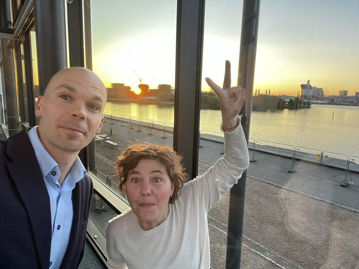 Är det här framsidan?

Godmorgon från Göteborg, där P1 Morgon checkat in i radiohuset för att göra radio denna fredag. 

Inga ordvitsar eller göteborgsskämt, har jag uppmanats…

📻 sr.se/p1morgon