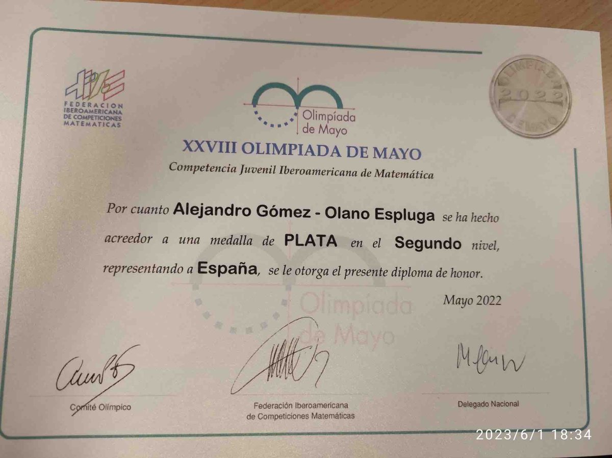 SMPilarmadrid's tweet photo. Medalla de plata en Olimpiada matemática. ¡Enhorabuena Alejandro! Qué sigas cosechando muchos éxitos. #olimpiadadematemáticas #cuartodeESO #olimpiadademayo https://t.co/5VRofDoGvv