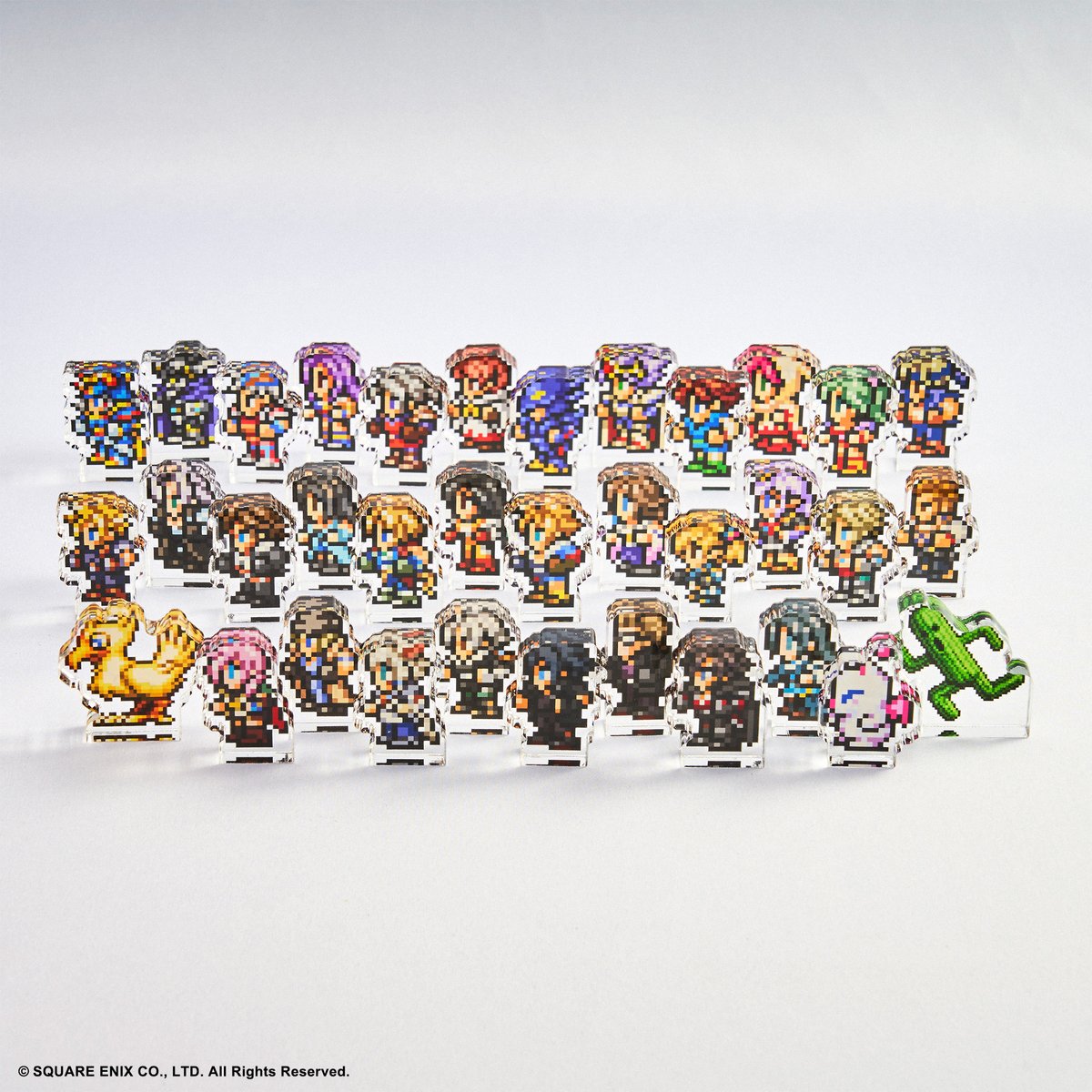 【ARTNIA FINAL FANTASY 35周年 ドットミニアクリルスタンド】

本日よりARTNIAにて発売！小さくて飾りやすく、とても可愛らしい商品です。
お気に入りメンバーをぜひ集めてください！

※カプセル商品1回400円(税込)となります

#ARTNIA #アルトニア #FF #FF35th