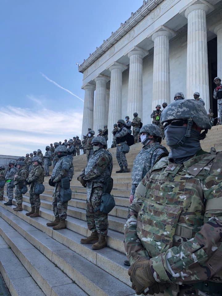 A mere three years ago at the Lincoln Memorial…this is what America looked like under the reign of Donald Trump. #NeverForget #VetsAgainstTrump