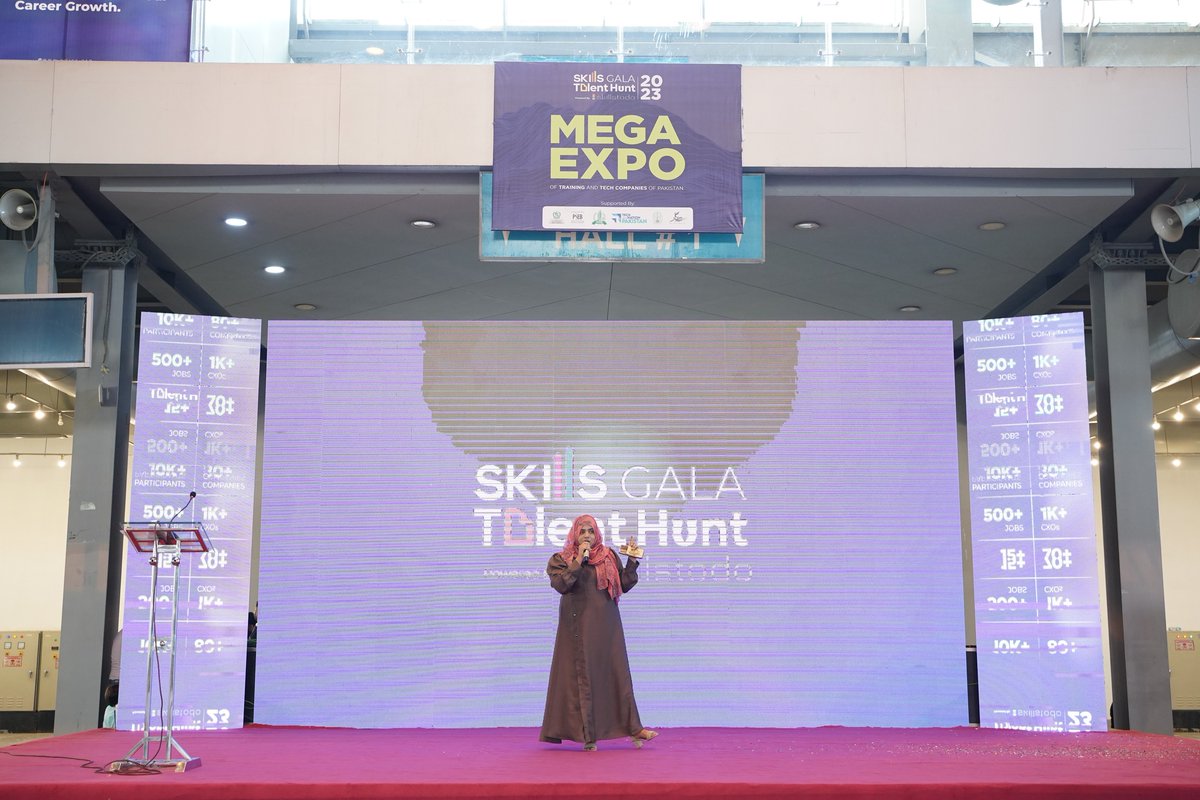 ayeshaseoexpert's tweet photo. 🔍 At the event @skillsgalaorg , gave me the chance to share my insight about business analysis. It's like uncovering the hidden treasure map that leads to success in any organization. 🗺️💰 https://t.co/YTmyku2fri