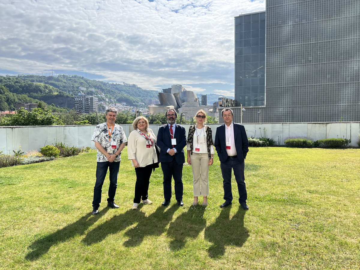 “the magnificent five” the #IPCC2023 organizing committee in Bilbao. 
Lola Boyano
Santos Alonso <a href="/salonsoLab/">Santos Alonso</a> 
Aintzane Asumendi
José Carlos García Borrón
Lluís Montoliu <a href="/LluisMontoliu/">Lluis Montoliu</a>