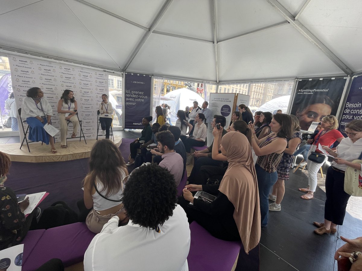 SanofiFR's tweet photo. [#Engagement] Pour la 6ème étape de notre tournée de recrutement #PlacedAvenir, nous étions à @villedelyon.

~ 5️⃣0️⃣0️⃣ jeunes sont venus échanger avec nos collaborateurs et les athlètes présents.

Dernière étape le 6 juin, à Gentilly ! 🥳

Inscriptions 👉 https://t.co/wil1BAaojB https://t.co/dhHIq4udwN