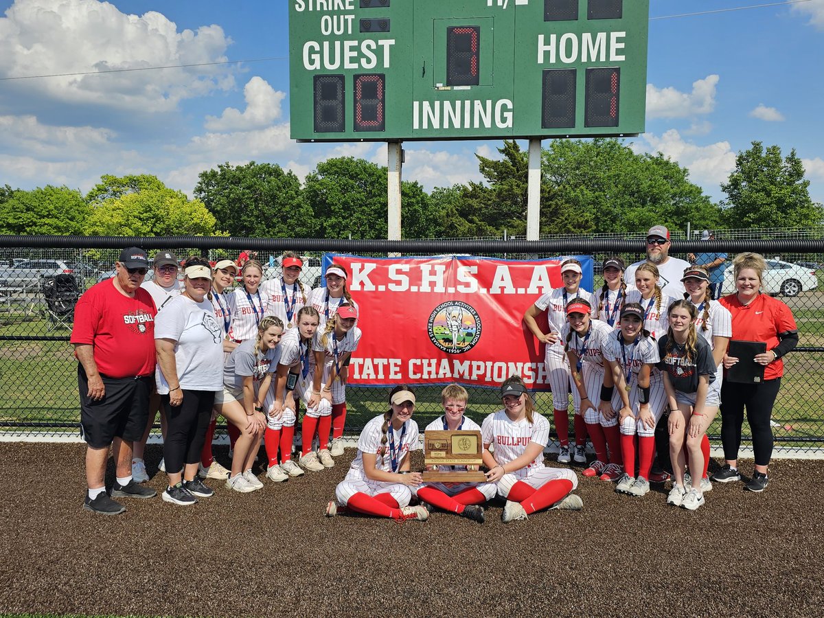 .@MacPupsSoftball made plenty of noise at the class 4A state softball tournament as they battled rain delays, extra innings and walked it off two times before falling to No. 1 seed Wamego 1-0 in the title game.

Story here: bit.ly/3OMOLLq #KSPreps @MHSBullpups