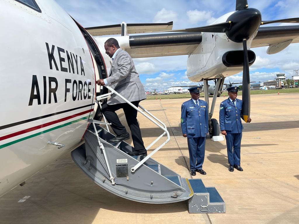 SalimSwaleh001's tweet photo. Prime Cabinet Secretary H.E @MusaliaMudavadi has this morning departed to Angola for a 2-day official visit. He will be representing H.E President @WilliamsRuto at a high-level summit on DRC peace initiative https://t.co/vKDaUfbRrQ