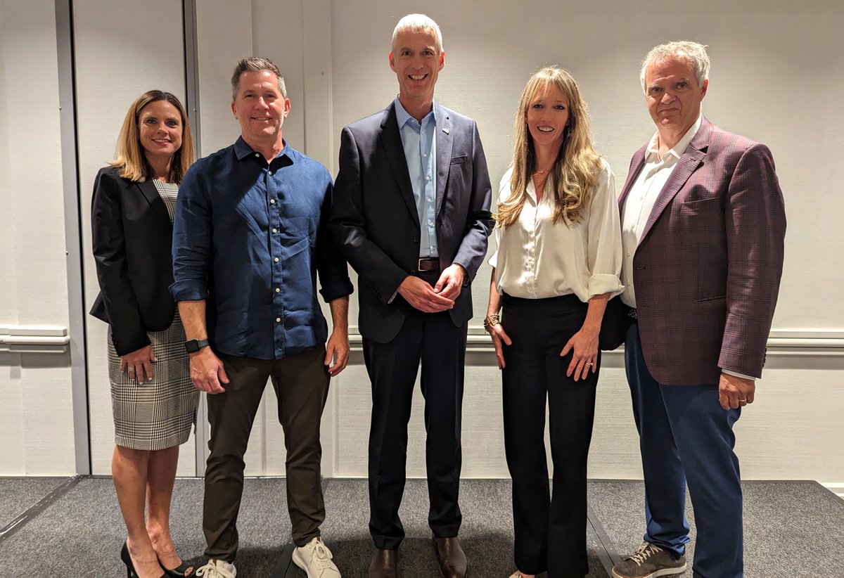 UFILive's tweet image. 📍 In Washington, mdg, UFI, and SISO jointly hosted and ran a special Executive Roundtable in connection with the annual #ecef conference, addressing strategies for US organizers to build back international audience and attendee bases.

#ufi #mdg #SISO #advocacy #eventprofs