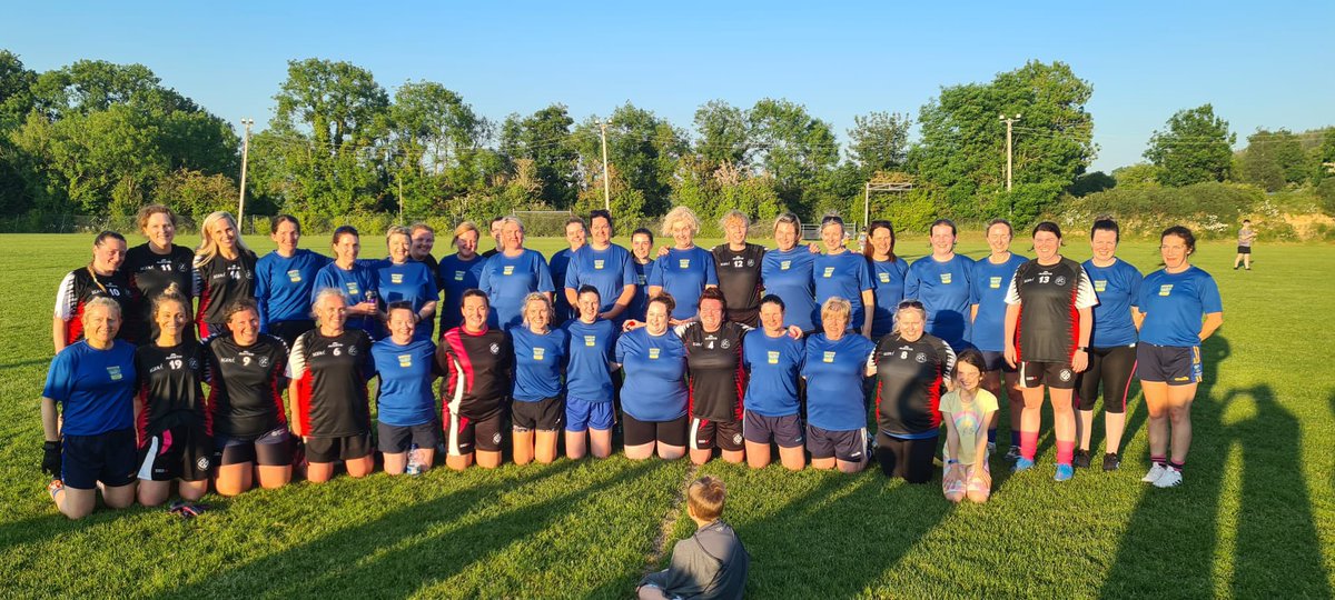 Well done to all on Kilshannig Gaelic4Mothers&Others team for a great match against our neighbours G4MO Donoughmore, great to get out on such a nice evening for some match fun⚽️

#G4MO #myreasonwhy