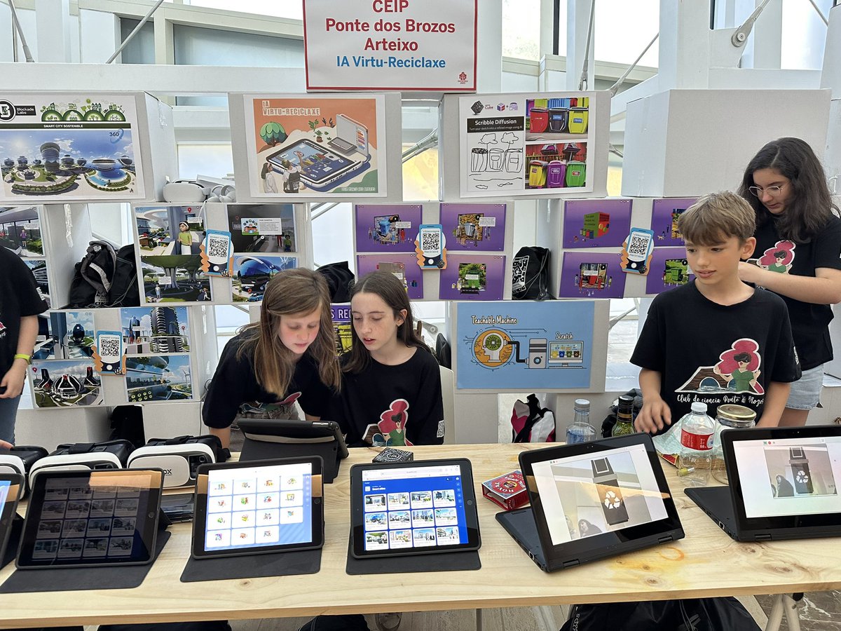 PontedosBrozos's tweet image. Hoxe estamos participando na #MakerFaire  #Galicia co noso proxecto IA_VIRTU_RECICLAXE. No que traballamos con @CoSpaces_Edu   @mergeedu 

#realidadevirtual  
#realidadeaumentada 
#intelixenciaartificial
