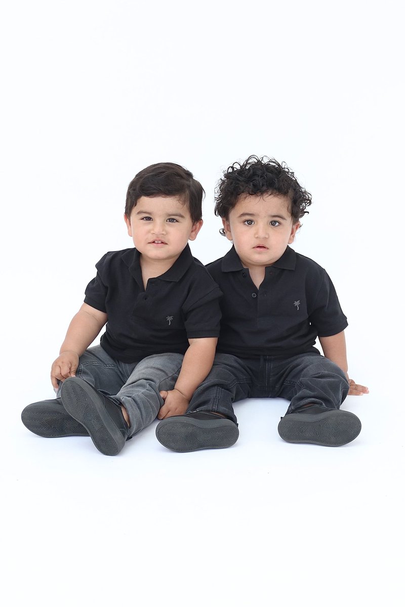 NeverlandStuRom's tweet image. Azaan and Azaad 🤩

#naturalphotos #freshandfun #neverlandstudioromford #DisneyStudioRomford #Romford #RomfordEssex #BeOurGuest #AirConditionedStudio #Essex #Headshots #HeadshotPhotography #Spotlight @spotlightuk #Twins @GoldilockAgency