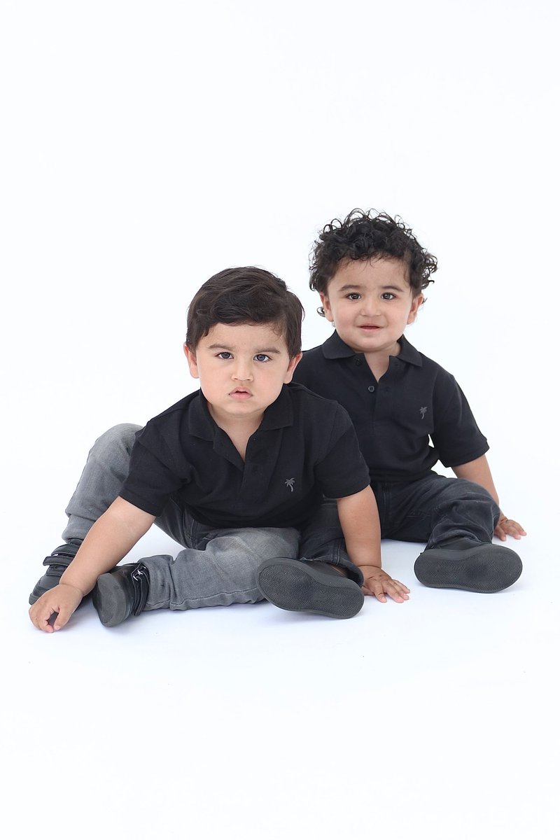 NeverlandStuRom's tweet image. Azaan and Azaad 🤩

#naturalphotos #freshandfun #neverlandstudioromford #DisneyStudioRomford #Romford #RomfordEssex #BeOurGuest #AirConditionedStudio #Essex #Headshots #HeadshotPhotography #Spotlight @spotlightuk #Twins @GoldilockAgency