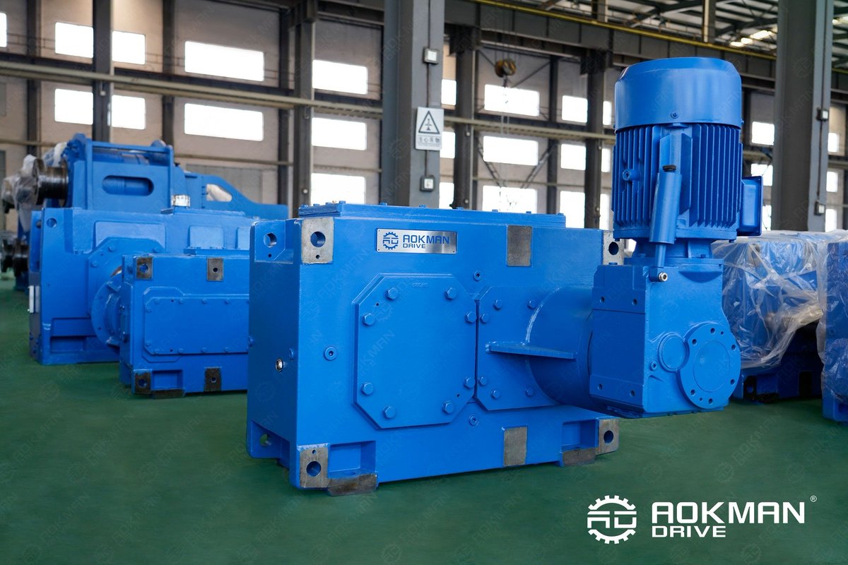 ShirleyAokman's tweet image. #Aokman
H series industrial gearbox with auxiliary drive
wa.me/+8615617866320

#reducer #drivesolution #mining #steelmill #cement #sugarmill #sludgedewatering #parallelshaft #device #quarry #recycling