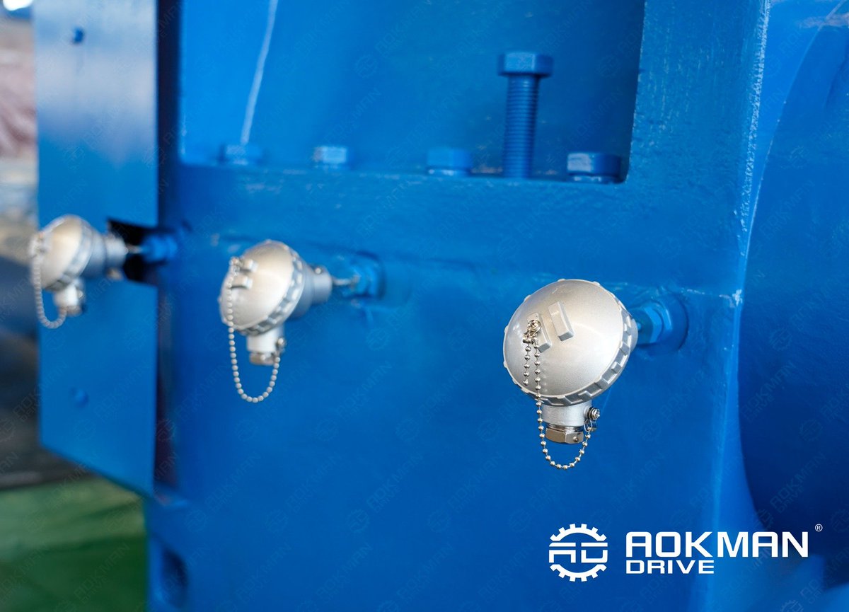 ShirleyAokman's tweet image. #Aokman
H series industrial gearbox with auxiliary drive
wa.me/+8615617866320

#reducer #drivesolution #mining #steelmill #cement #sugarmill #sludgedewatering #parallelshaft #device #quarry #recycling