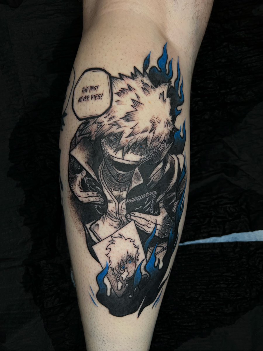 voidlesink's tweet image. todays my 2 year tatversary!! so fucking bonkers. 
first tat vs one from yesterday