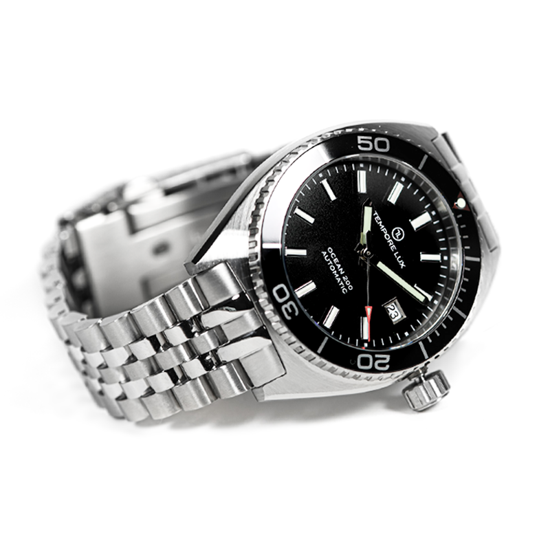 TemporeW's tweet image. Available stock of the OCEAN 200 AUTOMATIC watches (without black pvd), including the expected and desired Yellow.

temporelux.com/en/ocean-200-p…